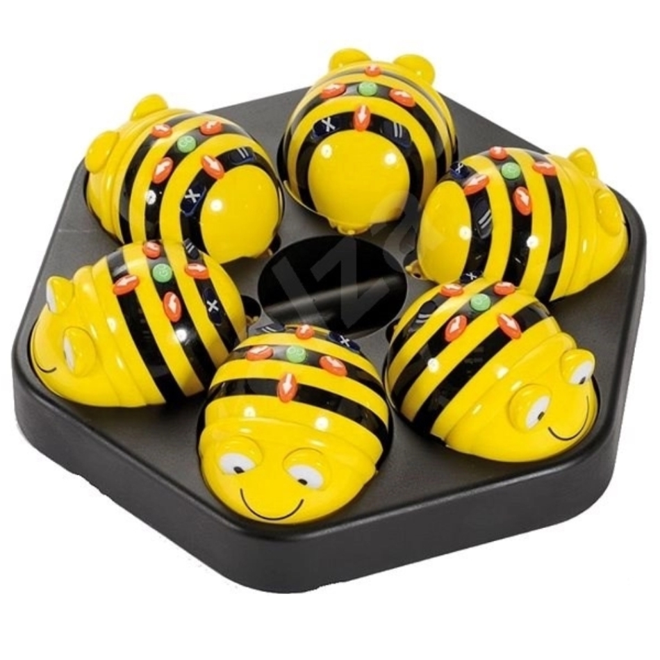 Bee-bot 6 db robotméhecske töltőállomással. Interaktív játék demo